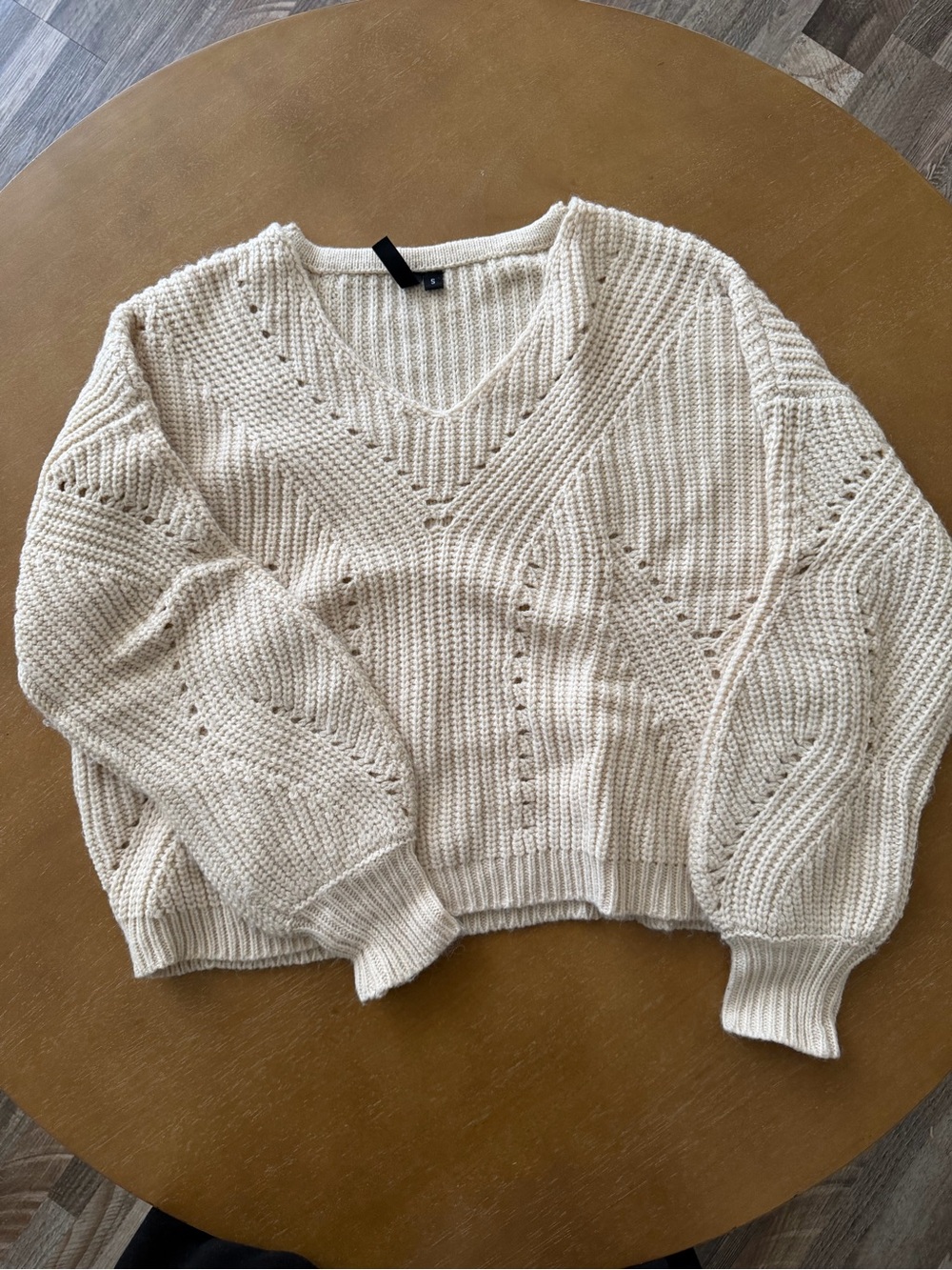 Women's Cream V-Neck Chunky Knit Sweater